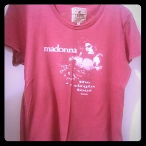 Women's Madonna Trunk Ltd. Size 3 Vintage Tee💄👠